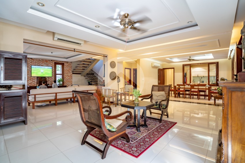 5 Bedroom Villa For Rent - Bassac Garden City, Phnom Penh