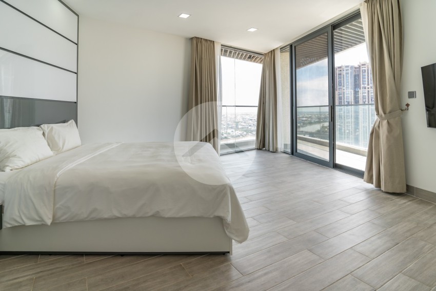 2 Bedroom Serviced Penthouse For Rent - Tonle Bassac, Phnom Penh