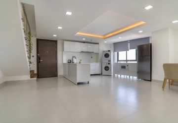 2 Bedroom Serviced Penthouse For Rent - Tonle Bassac, Phnom Penh thumbnail