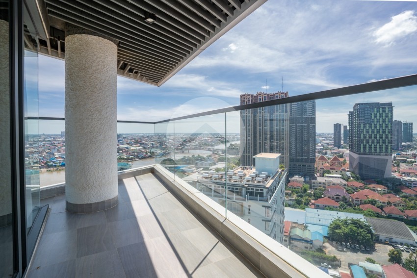 2 Bedroom Serviced Penthouse For Rent - Tonle Bassac, Phnom Penh