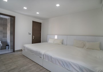 2 Bedroom Serviced Penthouse For Rent - Tonle Bassac, Phnom Penh thumbnail