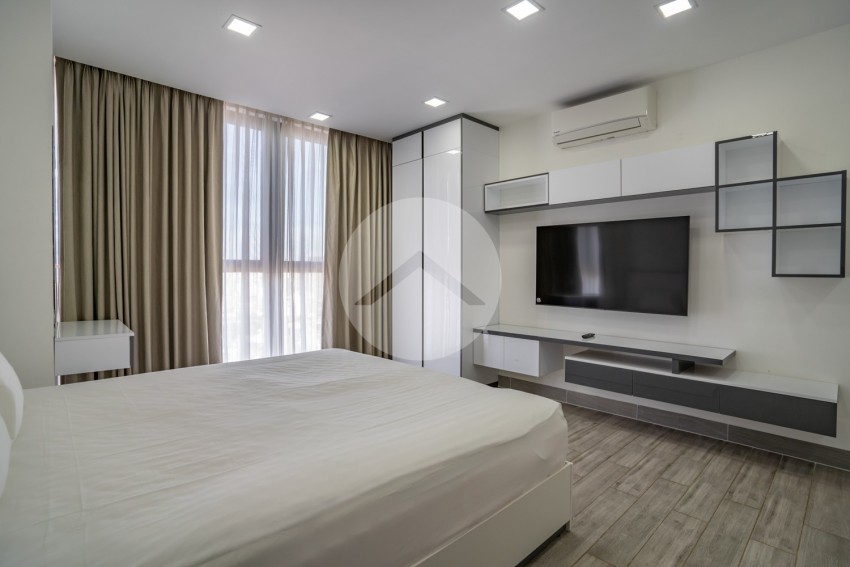 2 Bedroom Serviced Penthouse For Rent - Tonle Bassac, Phnom Penh