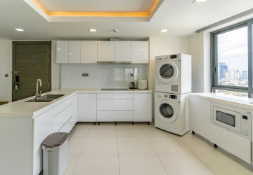 Duplex 2 Bedroom Penthouse For Rent - Tonle Bassac, Phnom Penh thumbnail