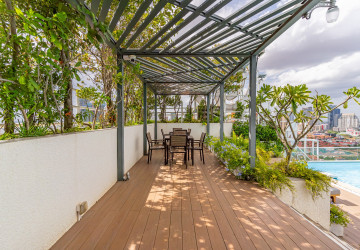 Duplex 2 Bedroom Penthouse For Rent - Tonle Bassac, Phnom Penh thumbnail