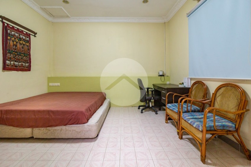 8 Bedroom Commercial Villa For Rent - Chakto Mukh, Phnom Penh