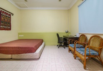 8 Bedroom Commercial Villa For Rent - Chakto Mukh, Phnom Penh thumbnail