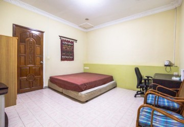 8 Bedroom Commercial Villa For Rent - Chakto Mukh, Phnom Penh thumbnail