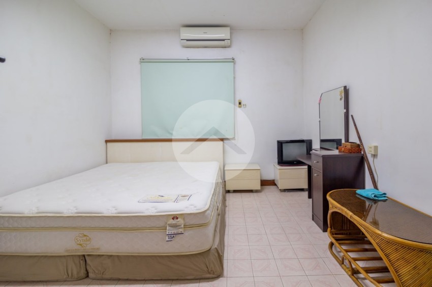 8 Bedroom Commercial Villa For Rent - Chakto Mukh, Phnom Penh