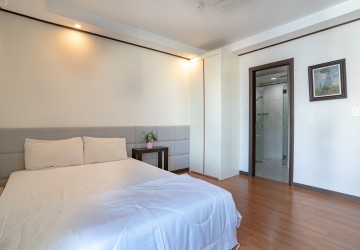 3 Bedroom Condo For Rent - BKK1, Phnom Penh thumbnail