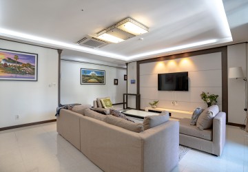 3 Bedroom Condo For Rent - De Castal-BKK1, Phnom Penh thumbnail