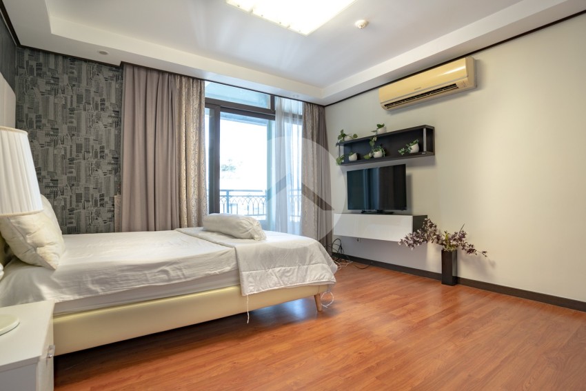 3 Bedroom Condo For Rent - BKK1, Phnom Penh