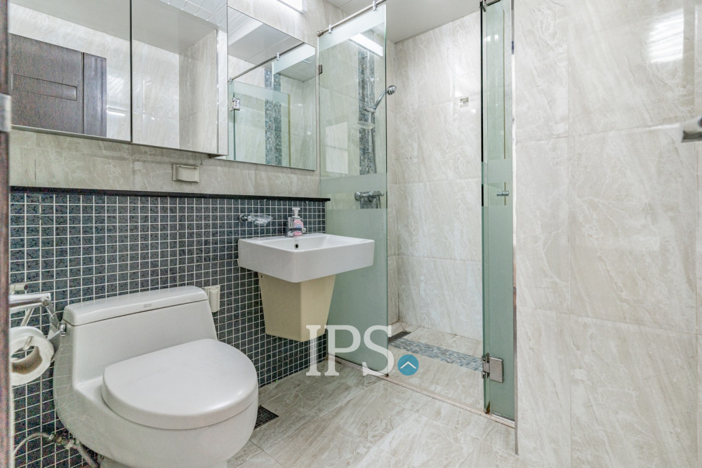 3 Bedroom Condo For Rent - De Castle, BKK1, Phnom Penh - Image 24