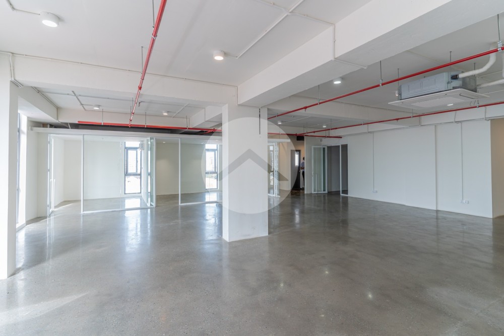 160 Sqm Office Space For Rent - Boeung Kak 2, Toul Kork, Phnom Penh - Image 4