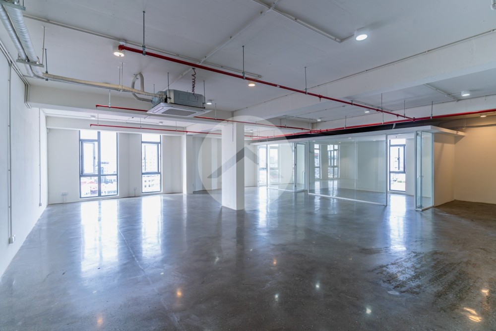 160 Sqm Office Space For Rent - Boeung Kak 2, Toul Kork, Phnom Penh - Image 3