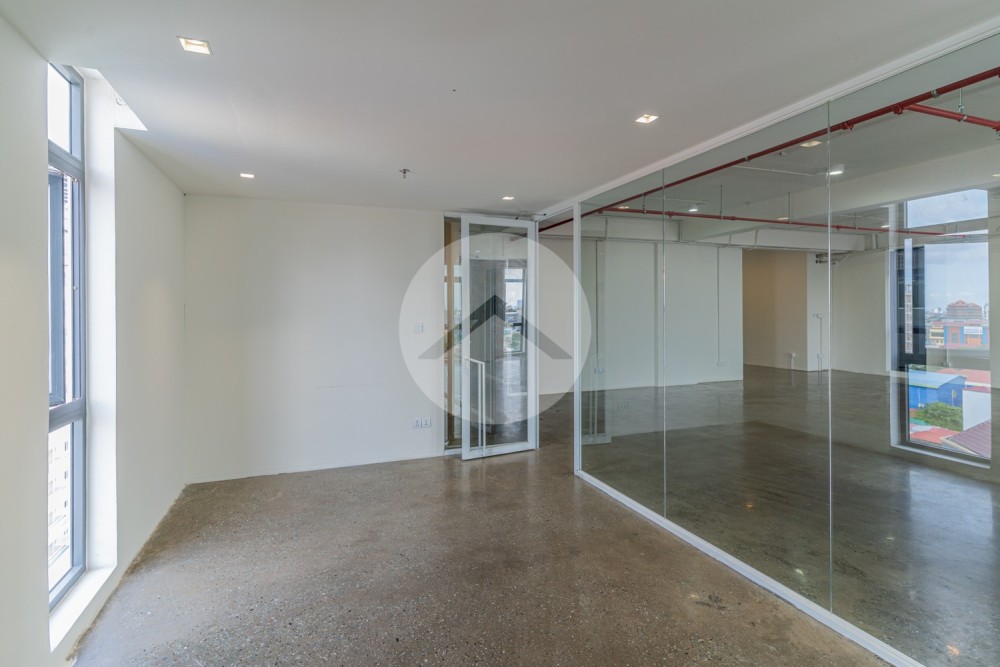 160 Sqm Office Space For Rent - Boeung Kak 2, Toul Kork, Phnom Penh - Image 7