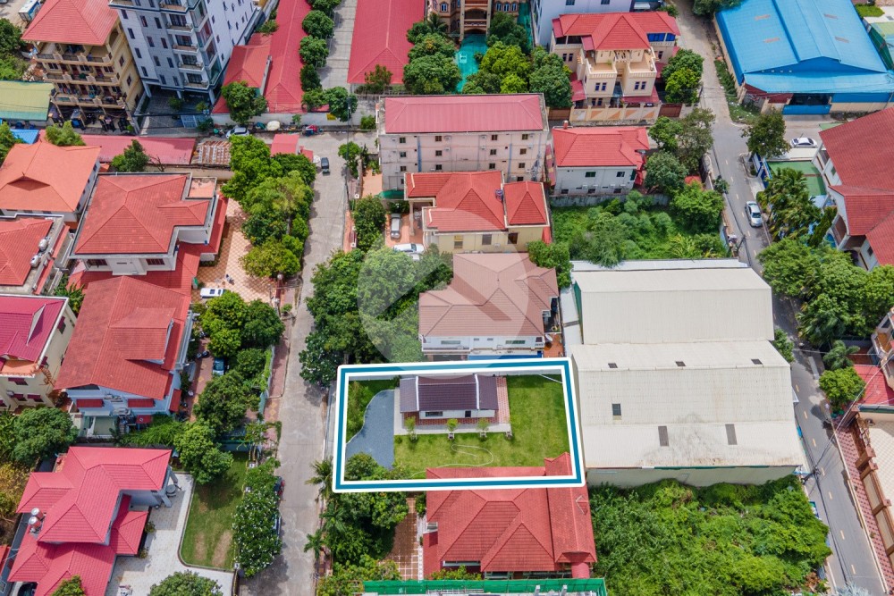 423 Sqm Land With Small House For Rent - Phsar Daeum Thkov, Phnom Penh - Image 8