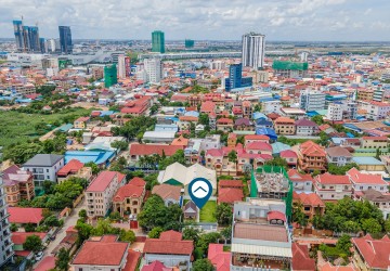 423 Sqm Land With Small House For Rent - Phsar Daeum Thkov, Phnom Penh thumbnail