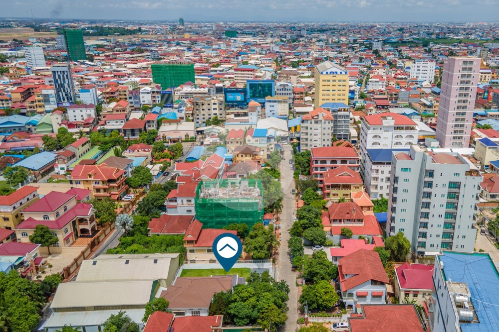 423 Sqm Land With Small House For Rent - Phsar Daeum Thkov, Phnom Penh - Image 11