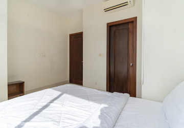 2 Bedroom Serviced Apartment For Rent - Tonle Bassac, Phnom Penh thumbnail