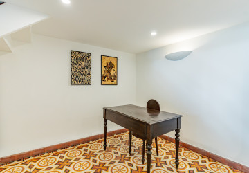 Renovated Loft 1 Bedroom For Rent - Phsar Kandal 1, Phnom Penh thumbnail