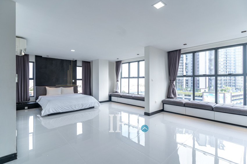 Duplex 3 Bedroom Penthouse Serviced Apartment For Rent - Boeung Kak 1, Phnom Penh