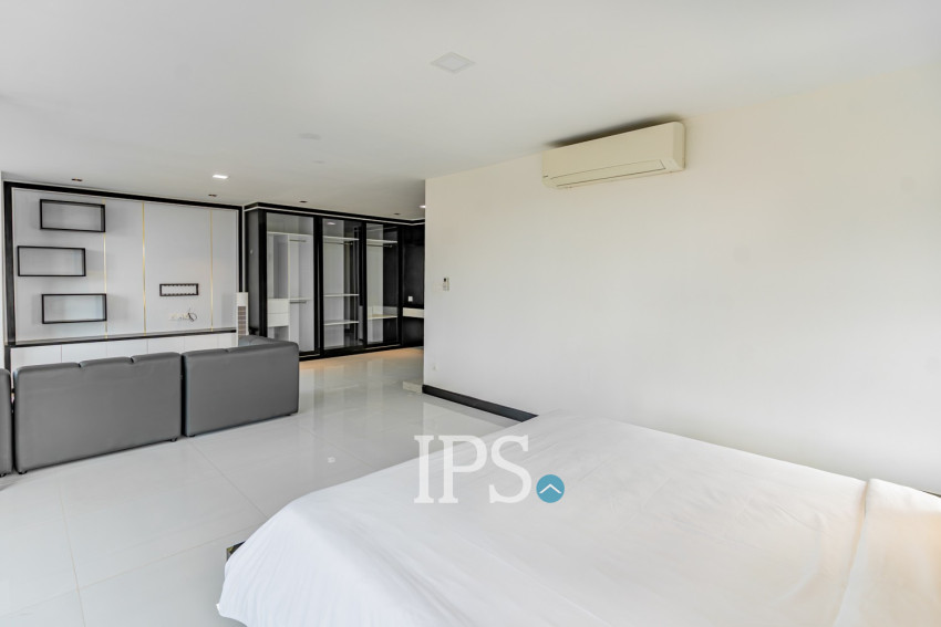 Duplex 2 Bedroom Penthouse Serviced Apartment For Rent - Boeung Kak 1, Phnom Penh