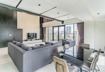 Duplex 2 Bedroom Penthouse Serviced Apartment For Rent - Boeung Kak 1, Phnom Penh thumbnail