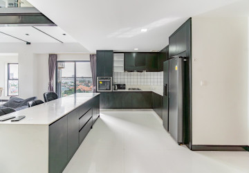 Duplex 2 Bedroom Penthouse Serviced Apartment For Rent - Boeung Kak 1, Phnom Penh thumbnail