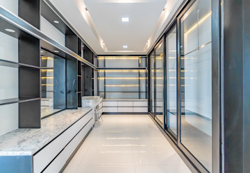 Duplex 2 Bedroom Penthouse Serviced Apartment For Rent - Boeung Kak 1, Phnom Penh thumbnail
