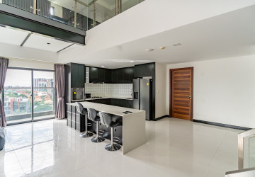Duplex 2 Bedroom Penthouse Serviced Apartment For Rent - Boeung Kak 1, Phnom Penh thumbnail