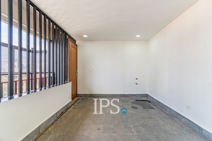 Duplex 2 Bedroom Penthouse Serviced Apartment For Rent - Boeung Kak 1, Phnom Penh