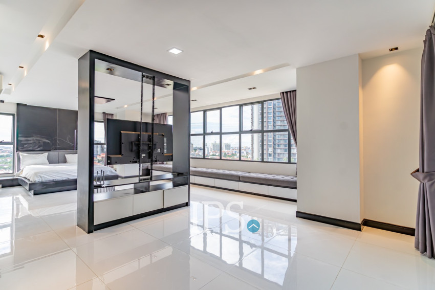 Duplex 2 Bedroom Penthouse Serviced Apartment For Rent - Boeung Kak 1, Phnom Penh