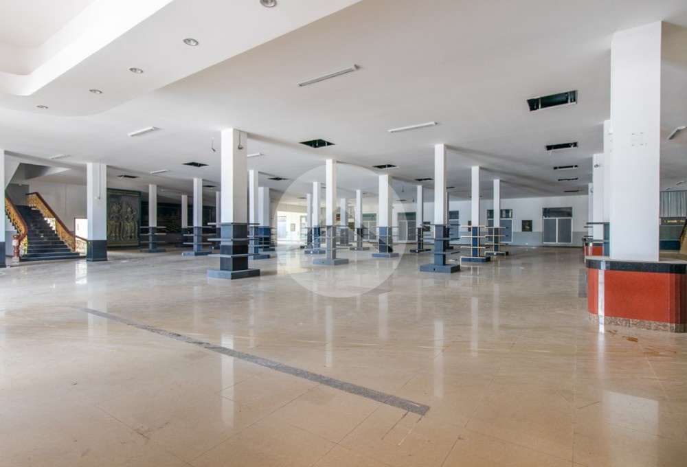 3000 Sqm Commercial Space For Rent - Svay Dangkum, Siem Reap - Image 7