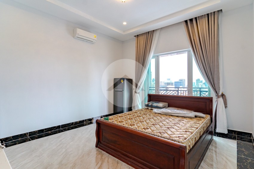 3 Bedroom Penthouse For Rent - BKK2, Phnom Penh