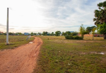 616 Sqm Residential Land For Sale - Kandaek, Siem Reap thumbnail