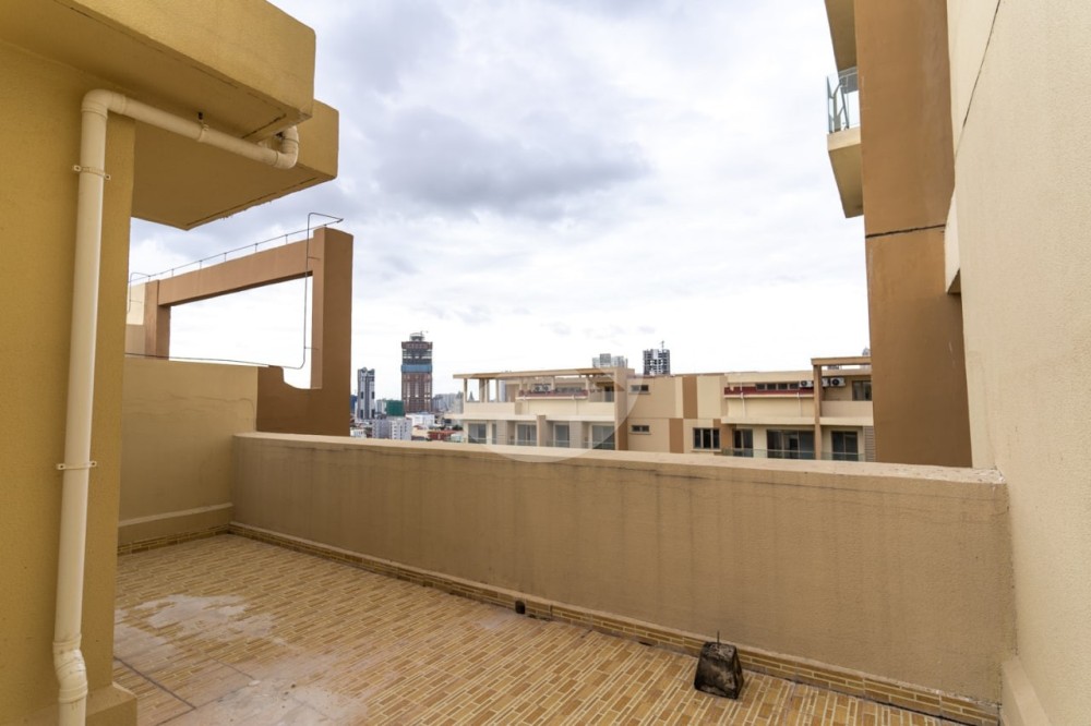 17th Floor 2 Bedroom Duplex Penthouse For Sale - One Park, Srah Chork, Phnom Penh - Image 8 17th Floor 2 Bedroom Duplex Penthouse For Sale - One Park, Srah Chork, Phnom Penh - Image 8