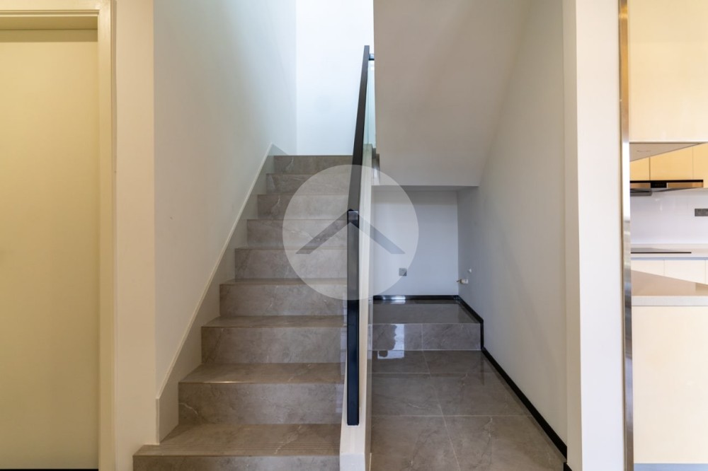 17th Floor 2 Bedroom Duplex Penthouse For Sale - One Park, Srah Chork, Phnom Penh - Image 12 17th Floor 2 Bedroom Duplex Penthouse For Sale - One Park, Srah Chork, Phnom Penh - Image 12