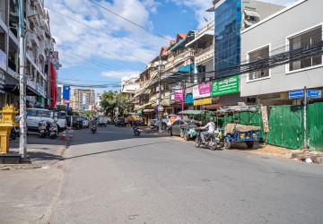 346 Sqm Corner Retail Space For Rent - BKK3, Phnom Penh thumbnail