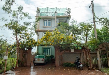 9 Bedroom Villa For Sale - Svay Dangkum, Siem Reap thumbnail