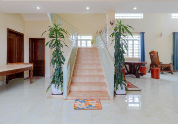 9 Bedroom House For Sale - Svay Dangkum, Siem Reap thumbnail
