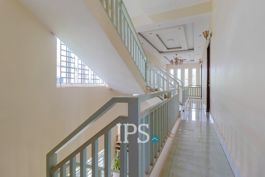 ផ្ទះ 9 បន្ទប់គេង សម្រាប់លក់- សង្កាត់ស្វាយដង្គំ, ក្រុងសៀមរាប