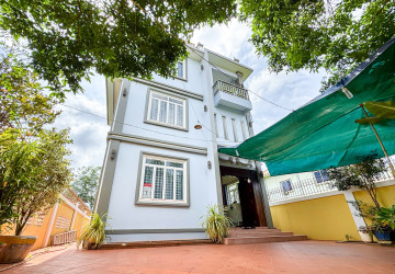 9 Bedroom House For Sale - Svay Dangkum, Siem Reap thumbnail