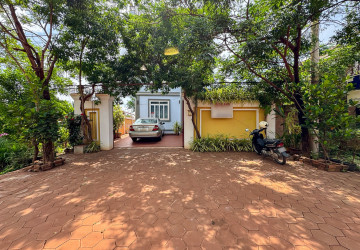 9 Bedroom House For Sale - Svay Dangkum, Siem Reap thumbnail