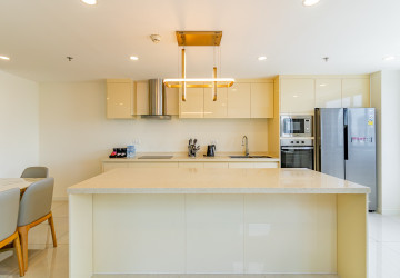 Duplex 3 Bedroom Serviced Apartment For Rent - Boeung Kak 1, Phnom Penh thumbnail