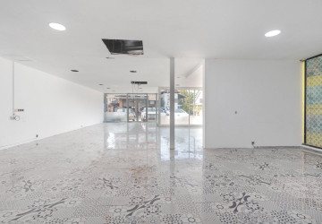 480 Sqm Commercial Space  For Rent -  Slor Kram, Siem Reap thumbnail