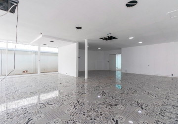 480 Sqm Commercial Space  For Rent -  Slor Kram, Siem Reap thumbnail