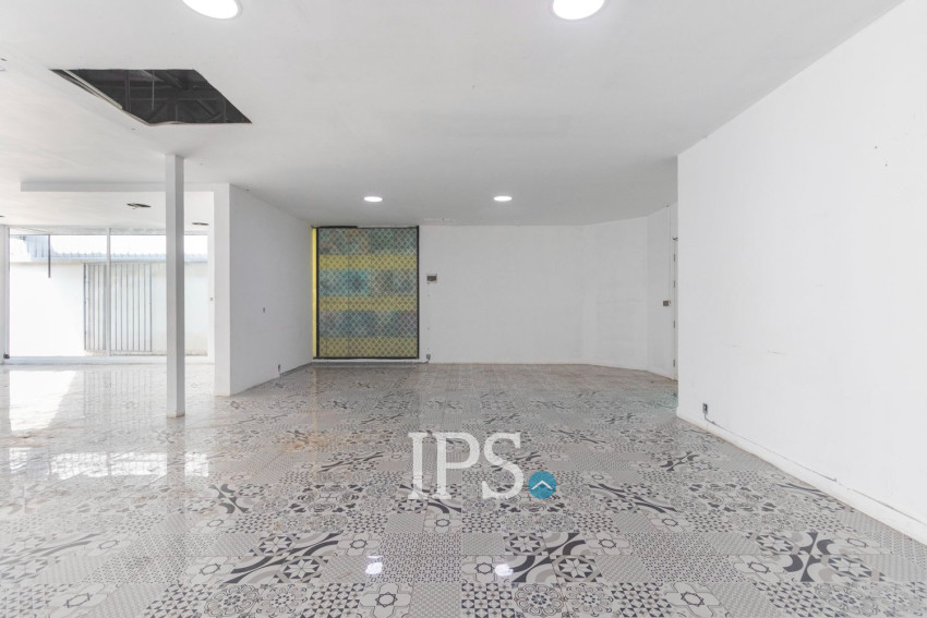 480 Sqm Commercial Space  For Rent -  Slor Kram, Siem Reap
