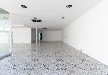 480 Sqm Commercial Space  For Rent -  Slor Kram, Siem Reap thumbnail