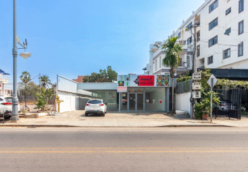 480 Sqm Commercial Space  For Rent -  Slor Kram, Siem Reap thumbnail