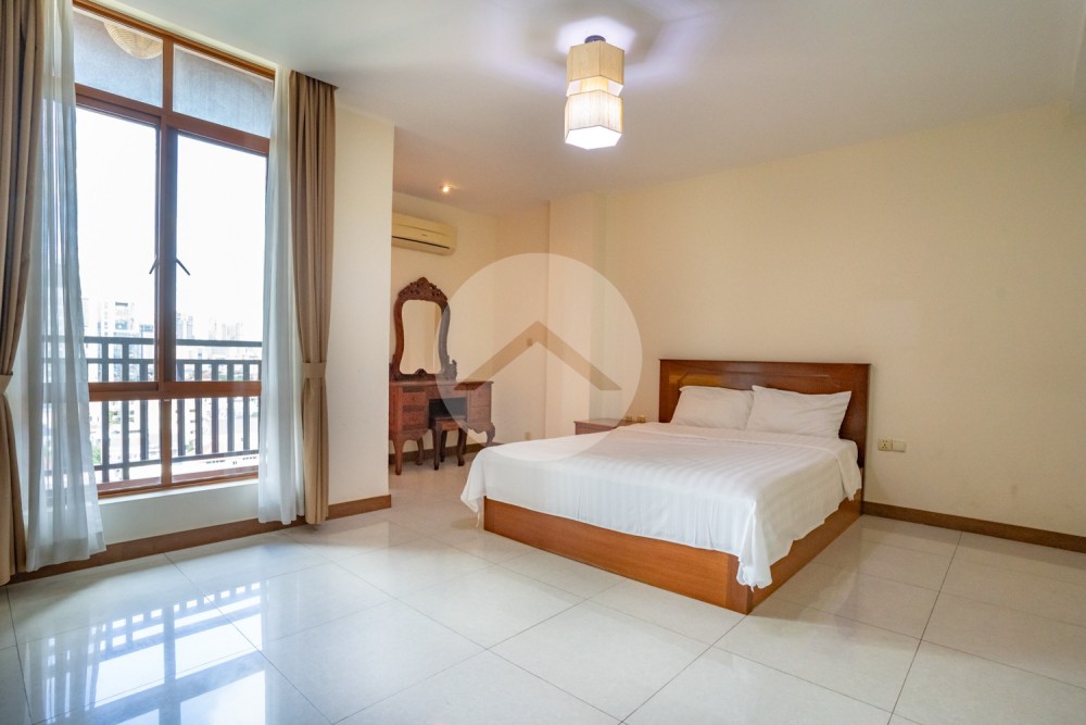 3 Bedroom Serviced Apartment For Rent - Boeung Kak 2, Phnom Penh - Image 10